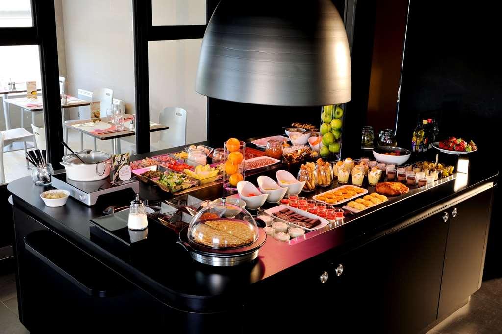 Campanile Chateau-Thierry Restaurant photo